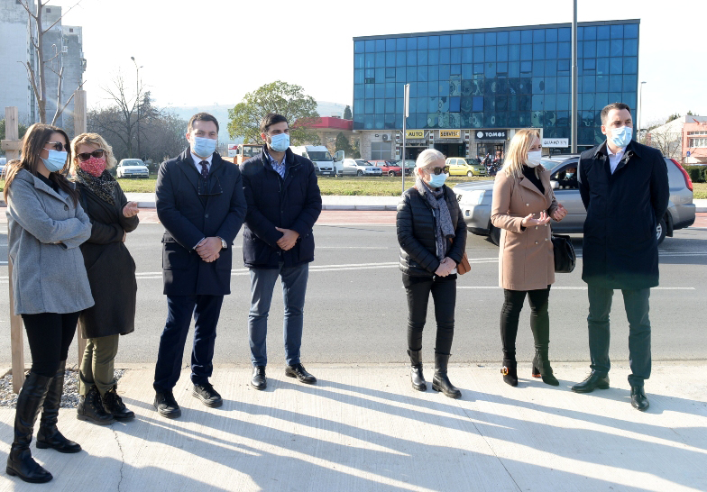 Počela izgradnja novog parka na Zabjelu; Na 5.000m²  dječije igralište, sportski poligon, trim staza i park za kućne ljubimce