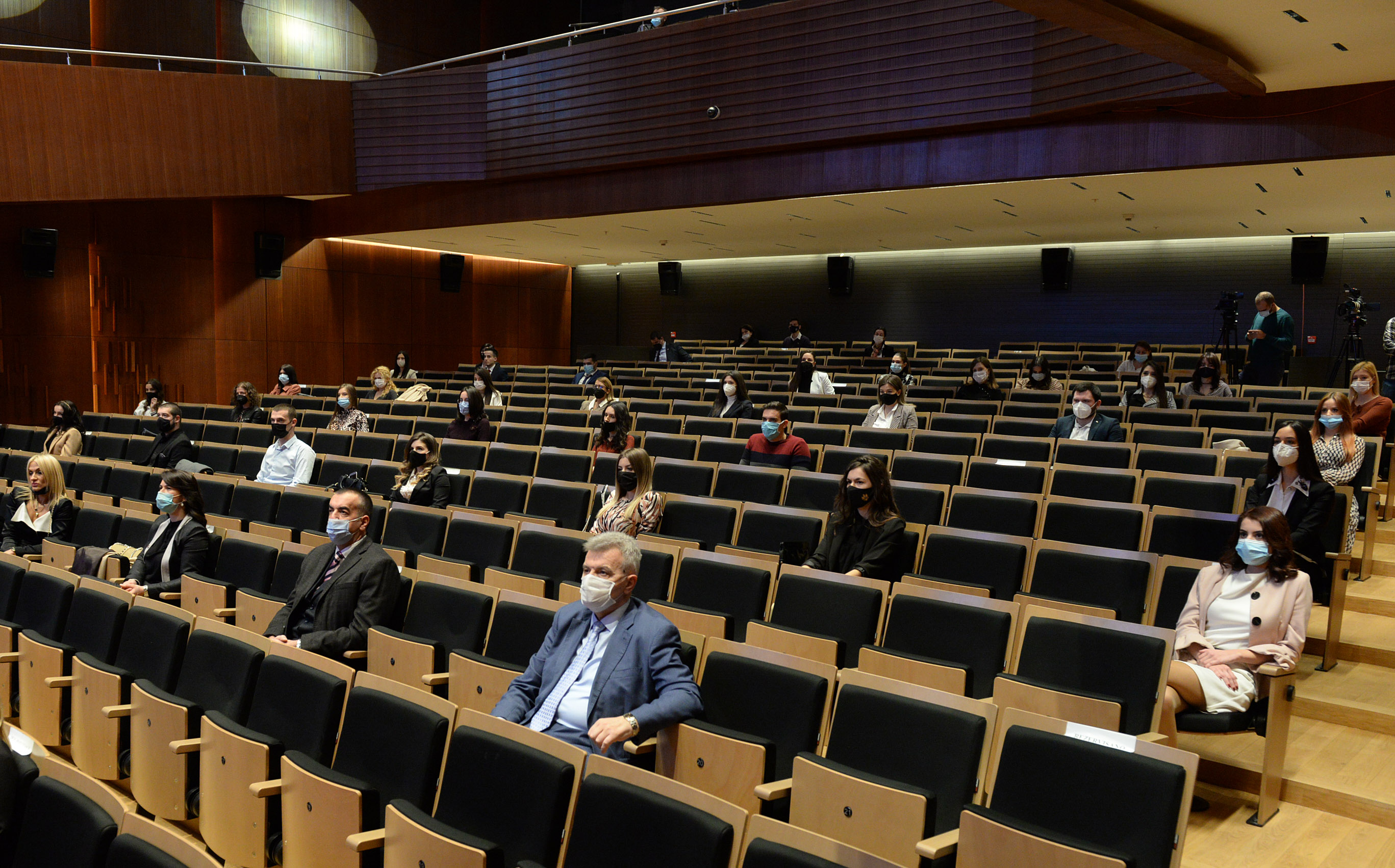 Dodijeljene nagrade najboljim studentima Podgorice za 2020. godinu