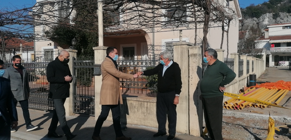 Gradonačelnik Vuković obišao radove u ulicama 18. jula i Veliše Mugoše i gradilište na Zabjelu