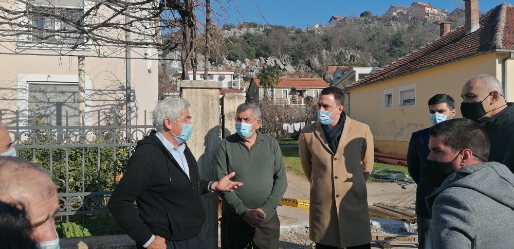 Gradonačelnik Vuković obišao radove u ulicama 18. jula i Veliše Mugoše i gradilište na Zabjelu