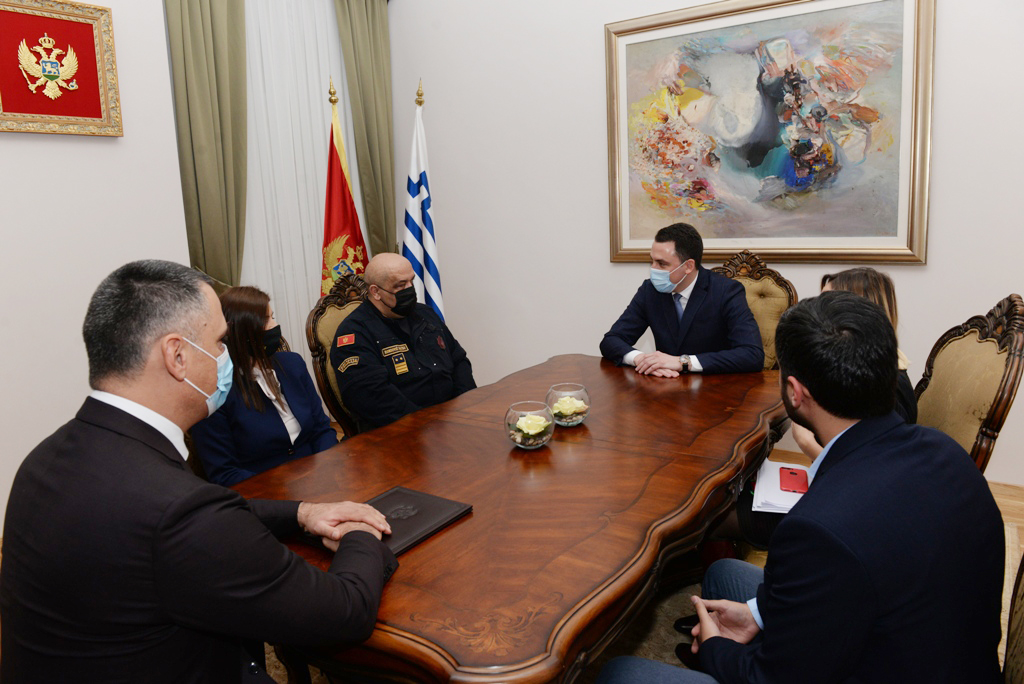Vuković nagradio najbolje policajce: Ovogodišnje iskustvo pokazuje da Podgorica i Crna Gora i u najtežim vremenima bilježe pozitivne rezultate