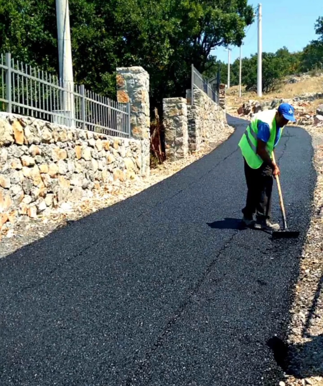 Putevi sanirali saobraćajnice nakon izgradnje vodovodne i  kanalizacione mreže