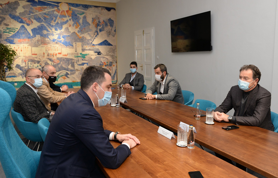 Vuković sa rukovodstvom FK ''Budućnost'': Potpisivanje ugovora o strateškom partnerstvu sa kompanijom Savana najbolji zalog za svijetlu budućnost kluba
