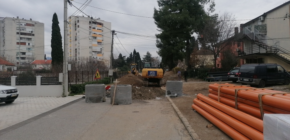 U toku radovi na rekonstrukciji Ulice Buda Tomovića na Zabjelu