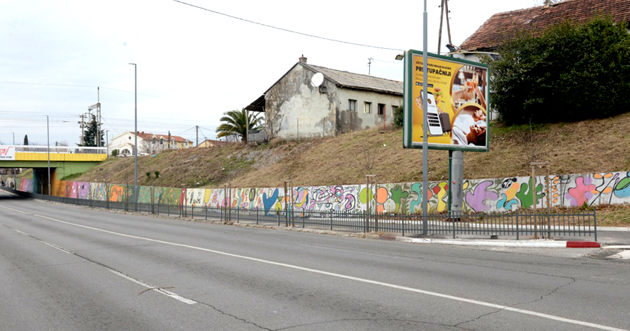 Postavljena zaštitna ograda u Ulici V proleterske brigade