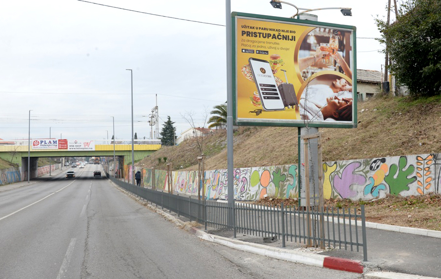 Postavljena zaštitna ograda u Ulici V proleterske brigade