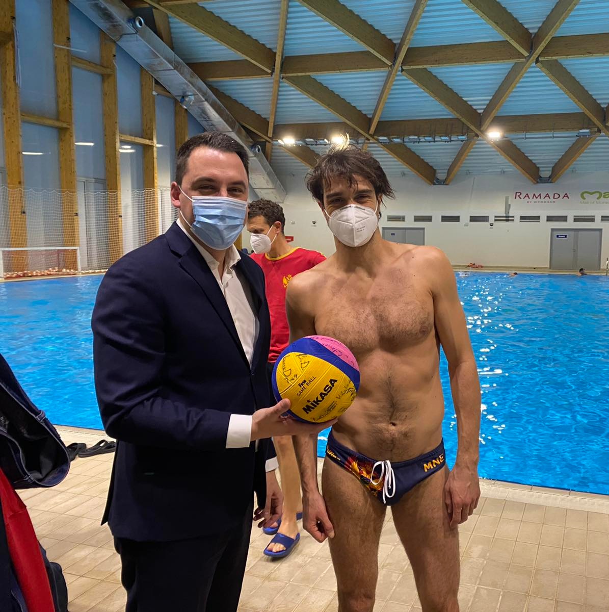 Vaterpolo reprezentacija se priprema za kvalifikacioni turnir za Olimpijske igre; Vuković poželio sreću "Ajkulama"