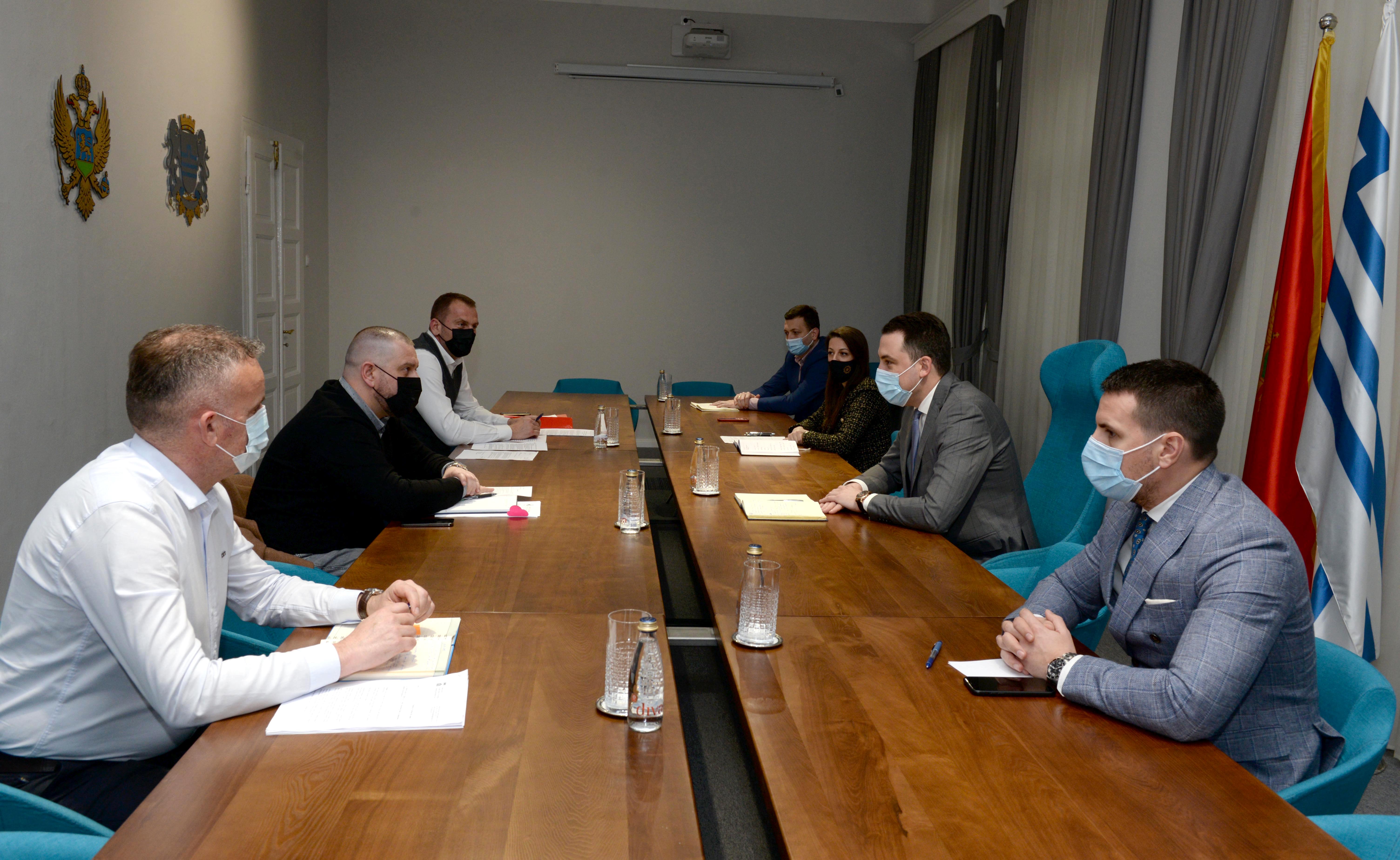 Operativni tim Glavnog grada održao sjednicu povodom aktuelne epidemiološke situacije u Podgorici: Stanje veoma zabrinjavajuće, zdravlje građana prioritet