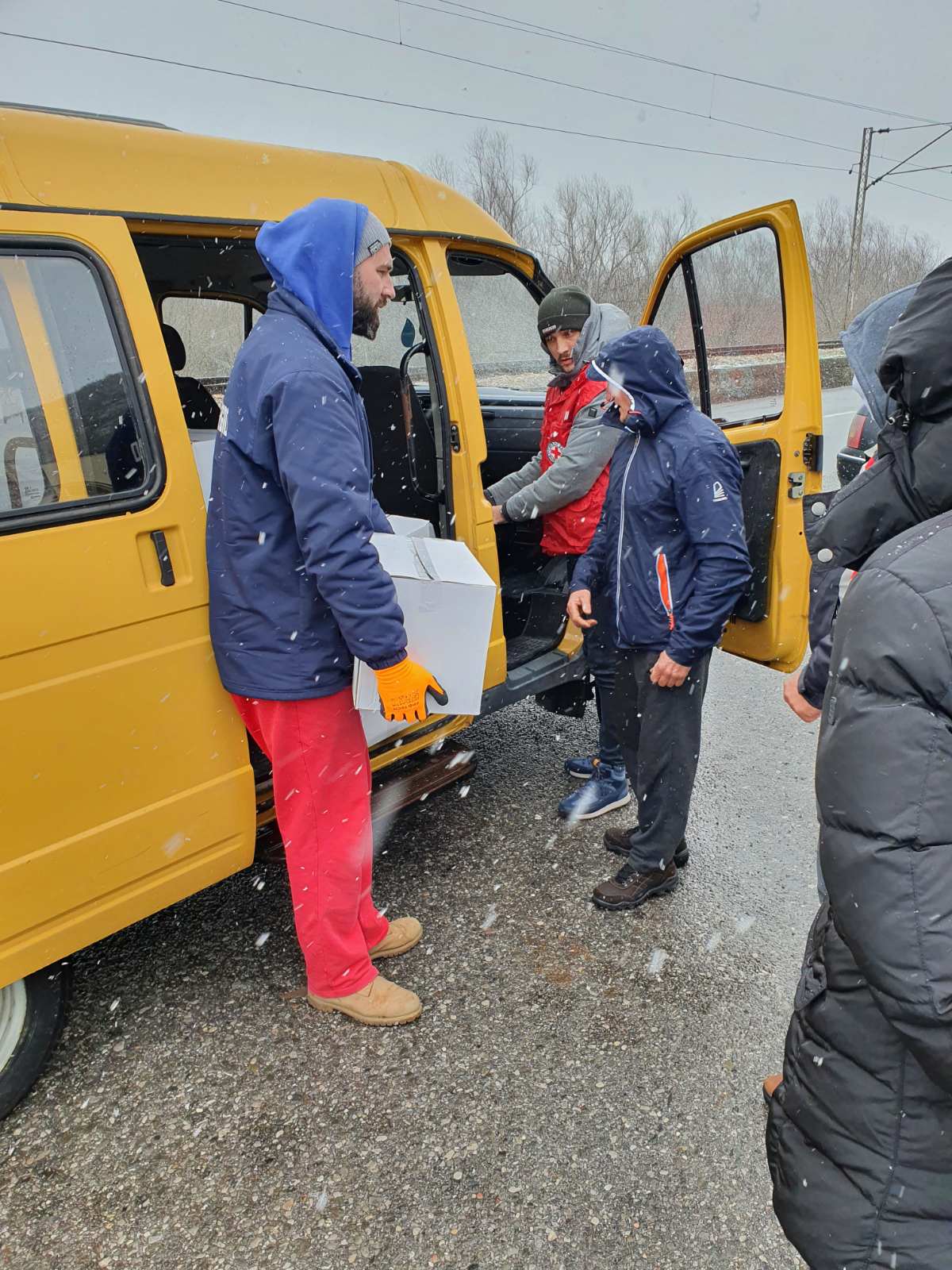 Stanovnicima Vranjine uručeni paketi hrane