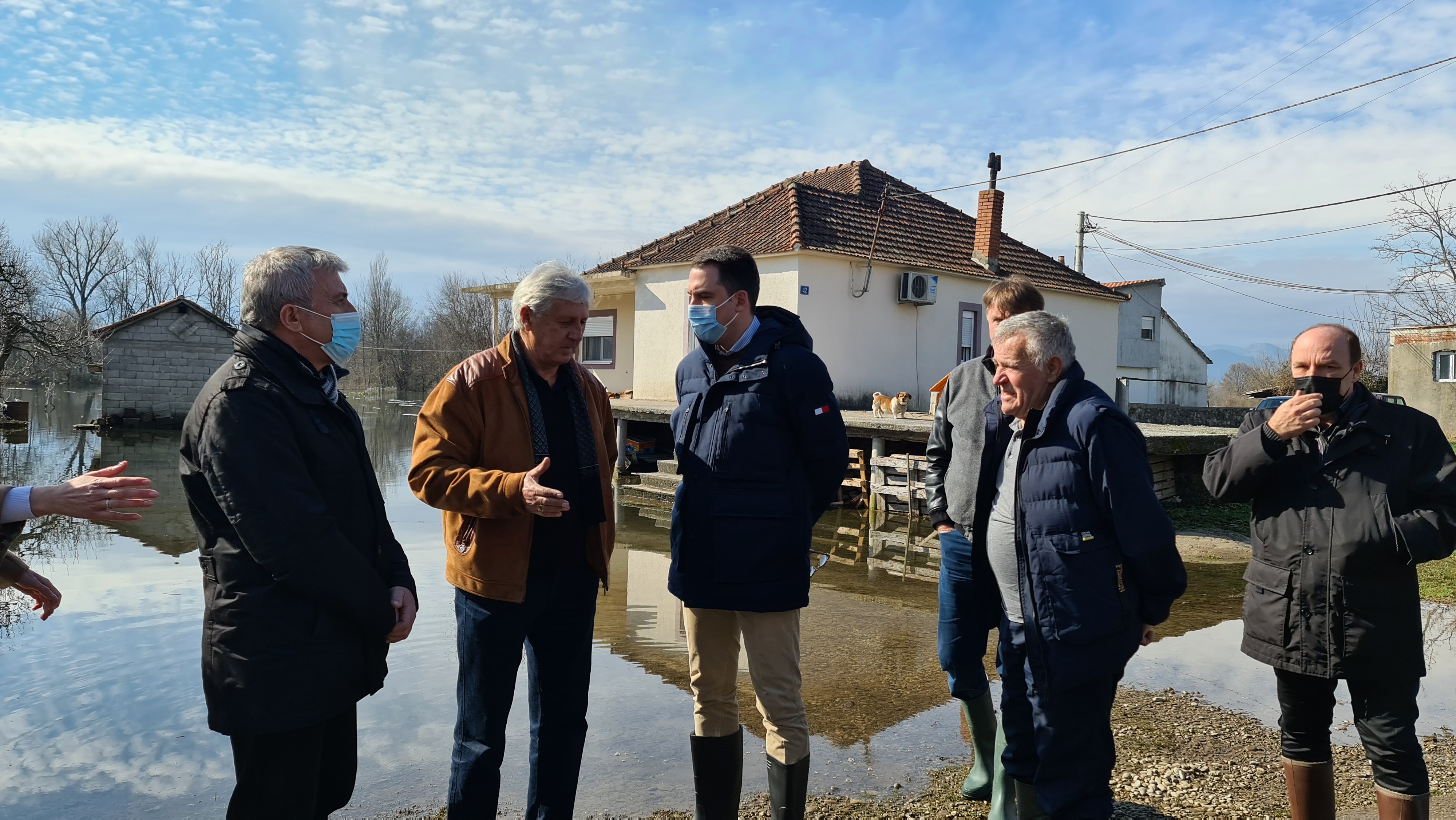 Vuković i Stajović obišli poplavljena područja u opštini Golubovci