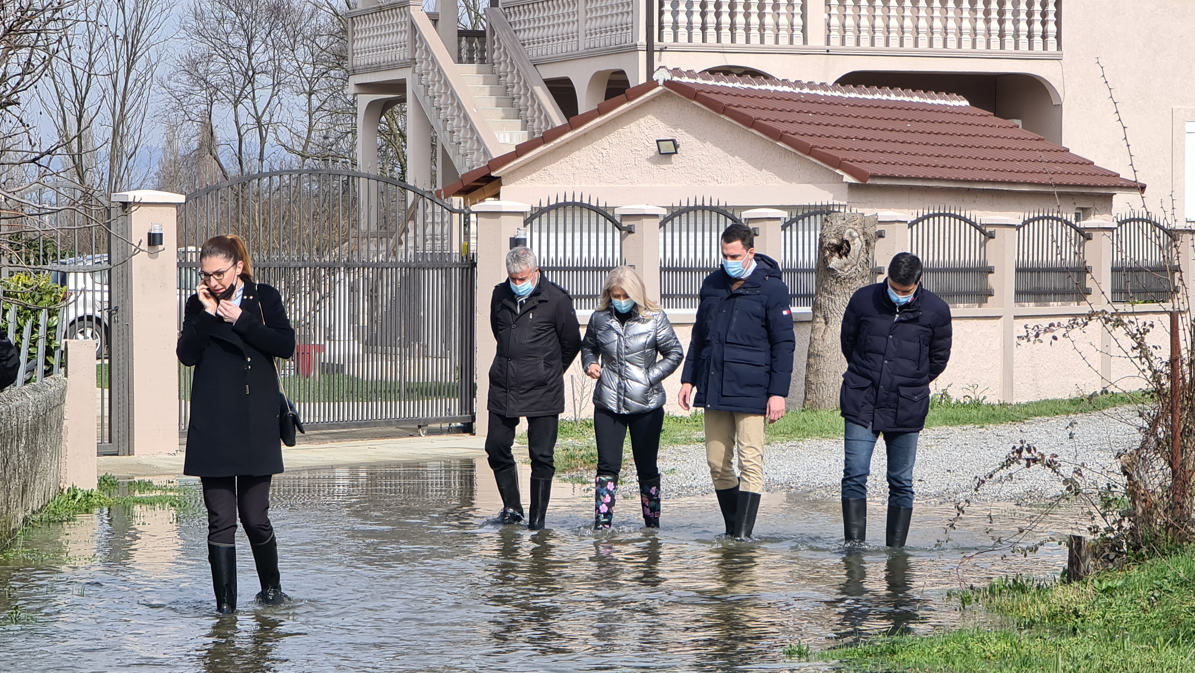 Vuković i Stajović obišli poplavljena područja u opštini Golubovci