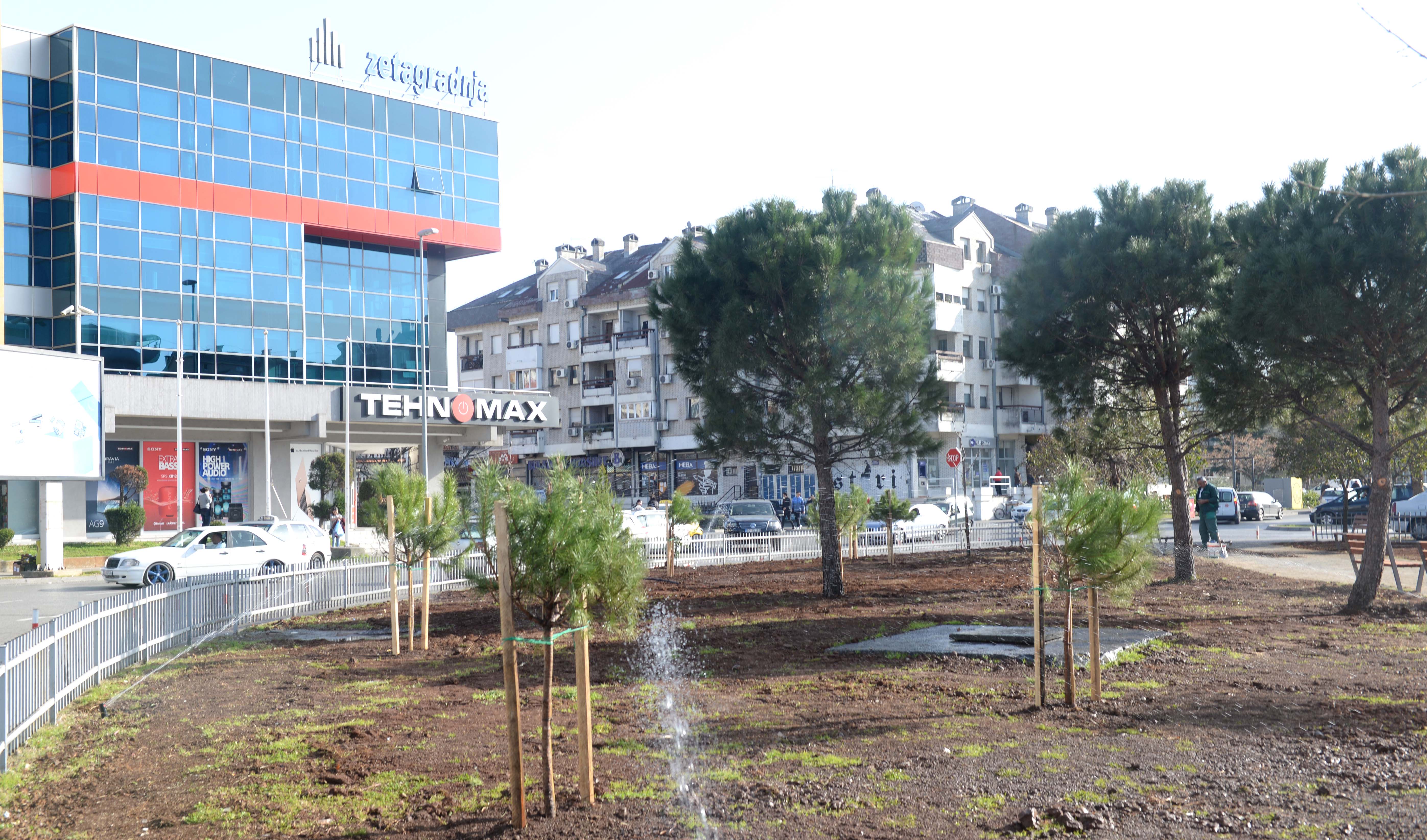 Završena rekonstrukcija skvera na Bulevaru Pera Ćetkovića