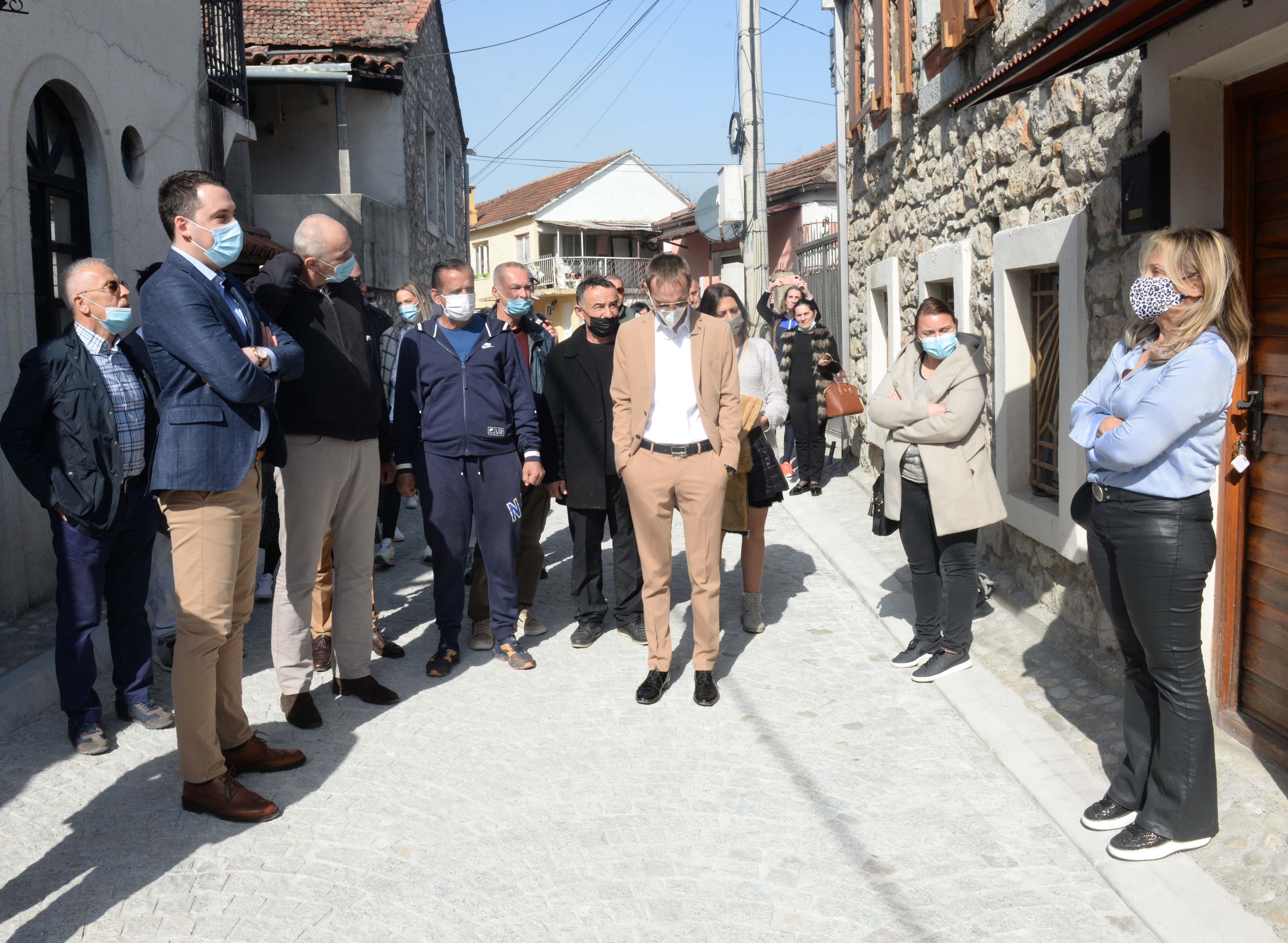 Završena rekonstrukcija ulica Keše Đurovića i Predgrad; VUKOVIĆ: Ponosan sam što na pravi način vraćamo duh Staroj varoši