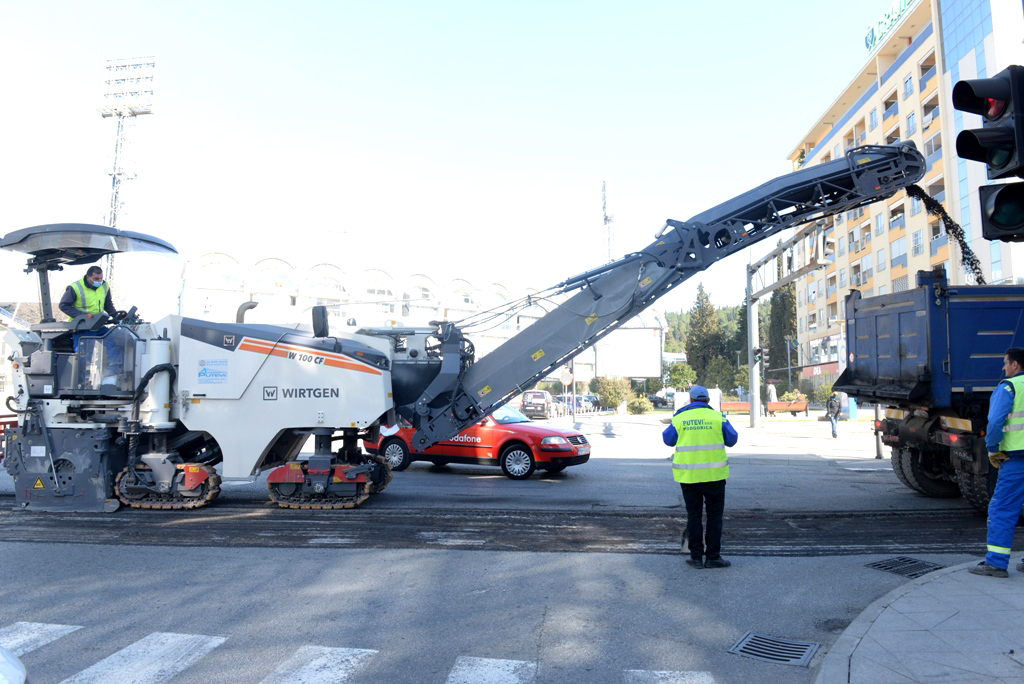 Počela rekonstrukcija druge faze Bulevara Ivana Crnojevića