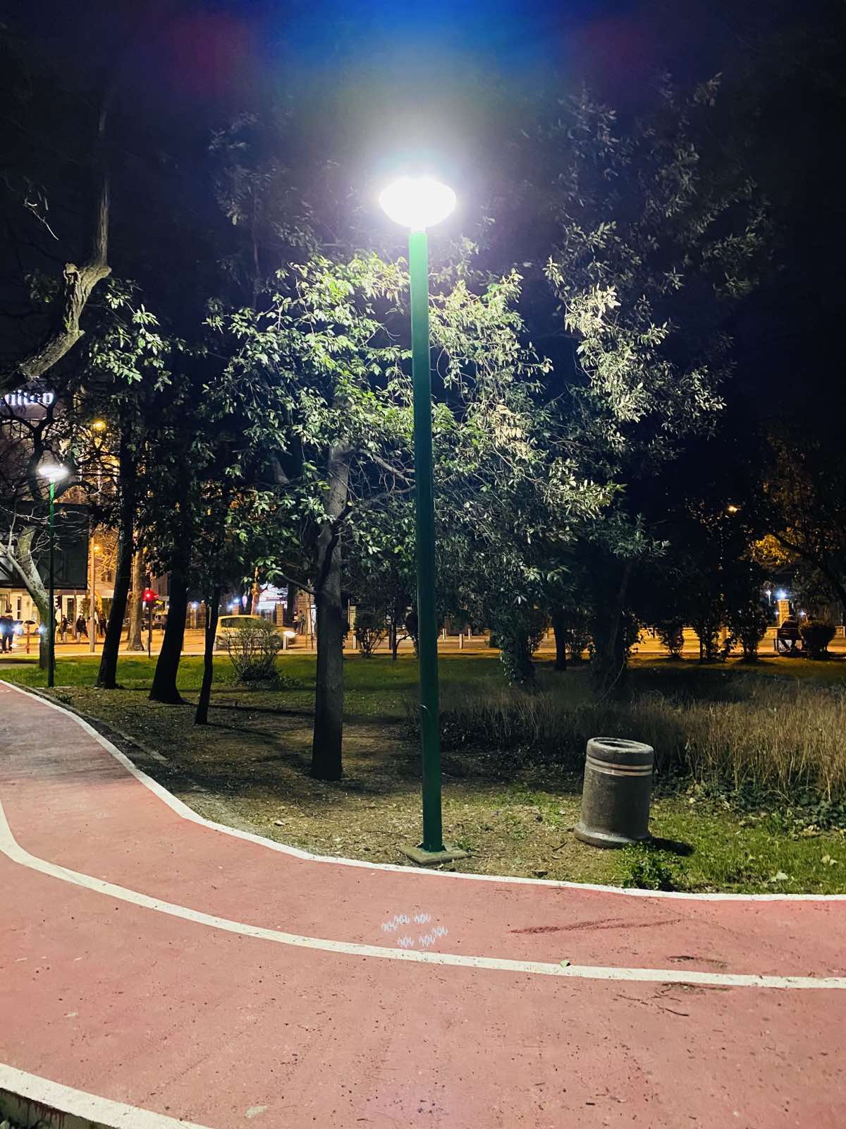 Obnovljena rasvjeta u parku Ivana Milutinovića