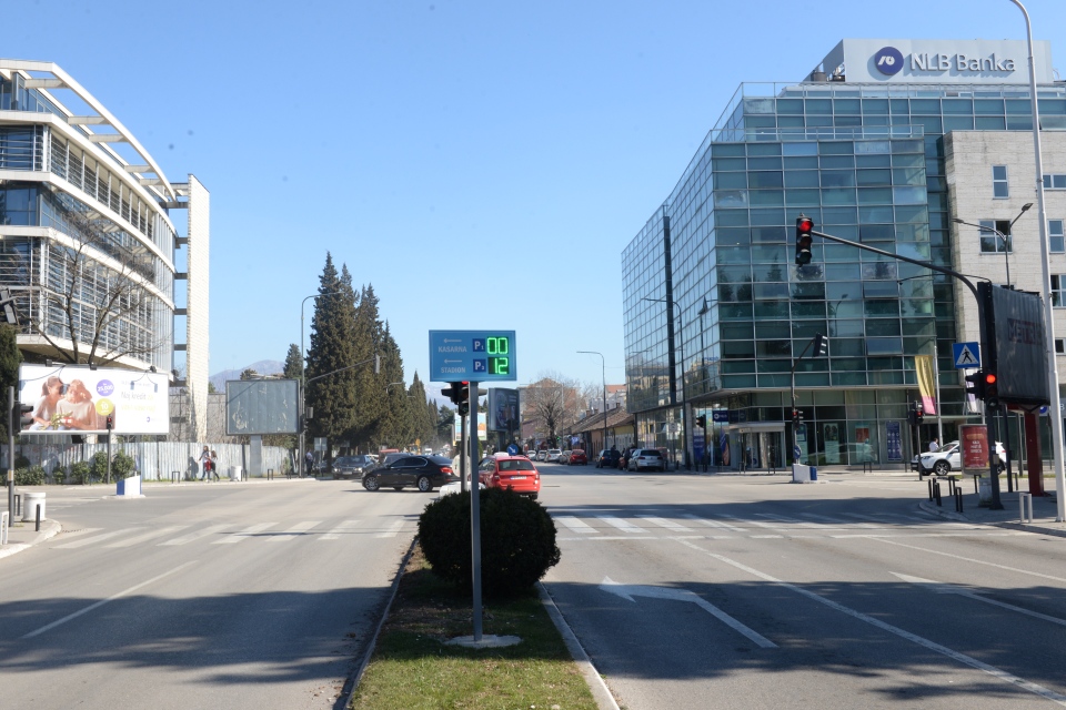 Parking servis Podgorica nastavlja da unapređuje usluge; Info led table o slobodnim parking mjestima postavljene na Bulevaru Ivana Crnojevića