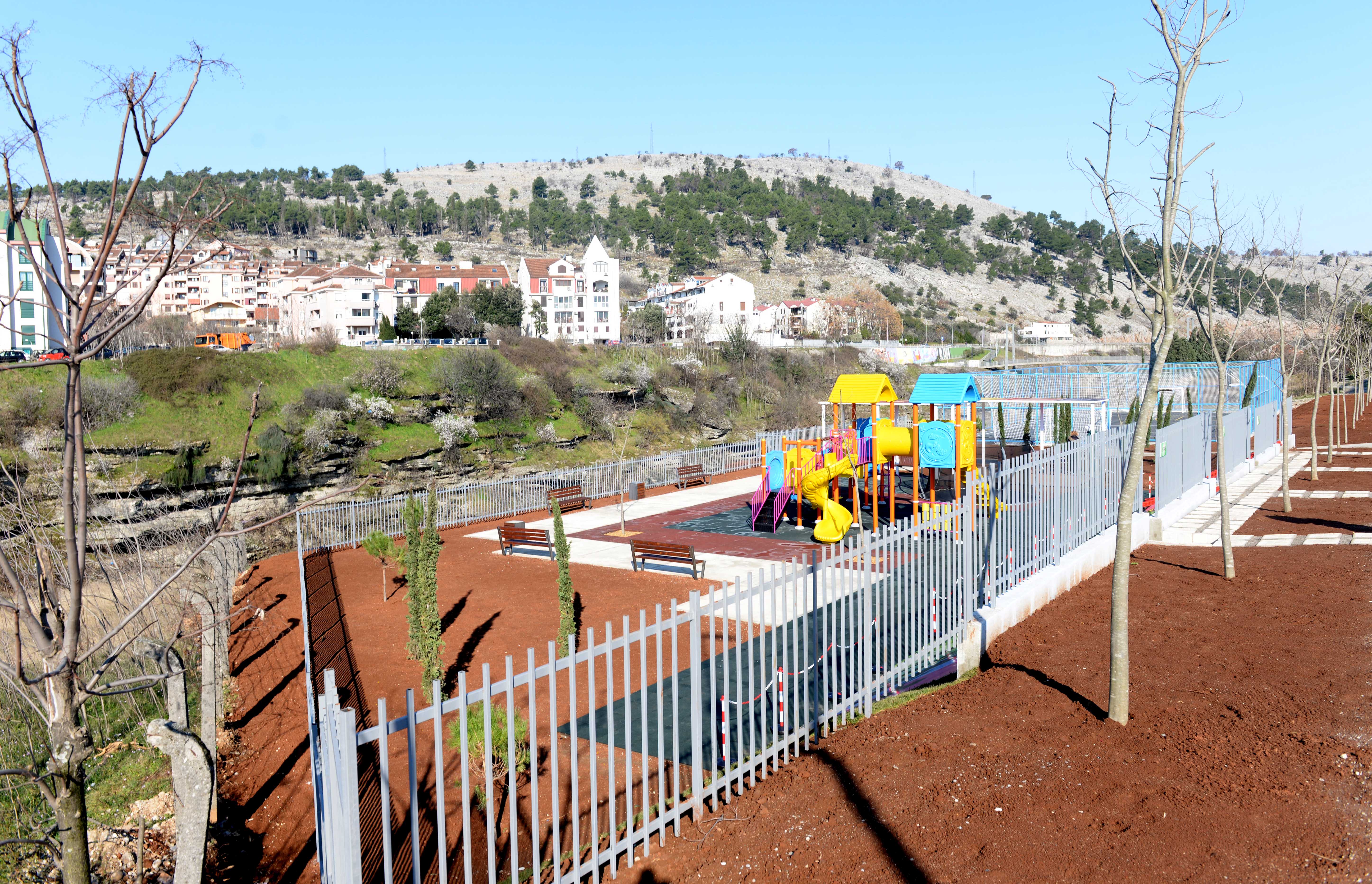 Podgorica dobila još jedan park; U naselju Zagorič završena izgradnja savremenog parka