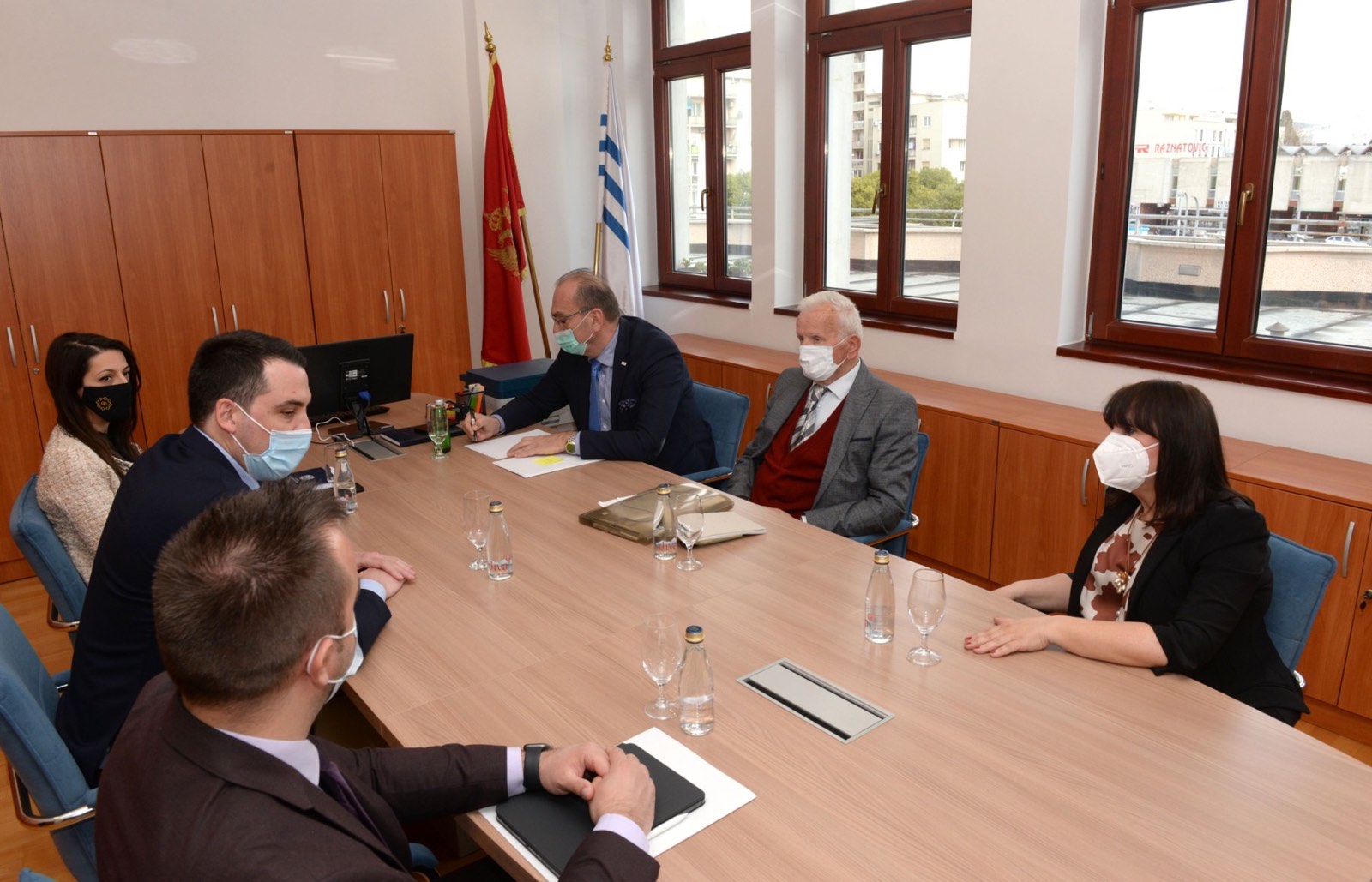 Uskoro sveobuhvatna edukativna kampanja o značaju poštovanja mjera