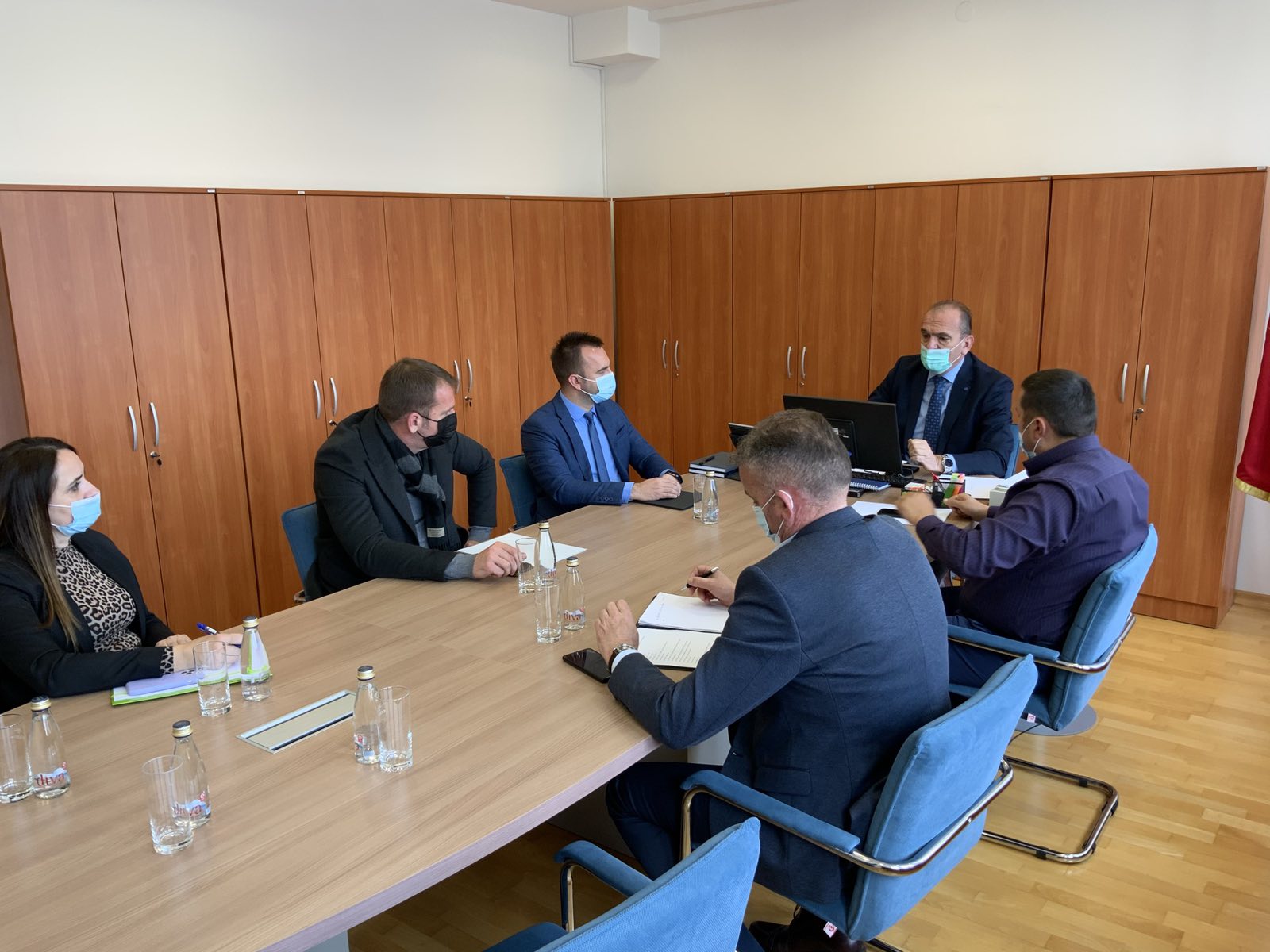Komisija za zaštitu i unapređenje zdravlja građana i Operativni tim za zaštitu i spašavanje: Pojačati preventivne aktivnosti u cilju podizanja svijesti o značaju primjene epidemioloških mjera