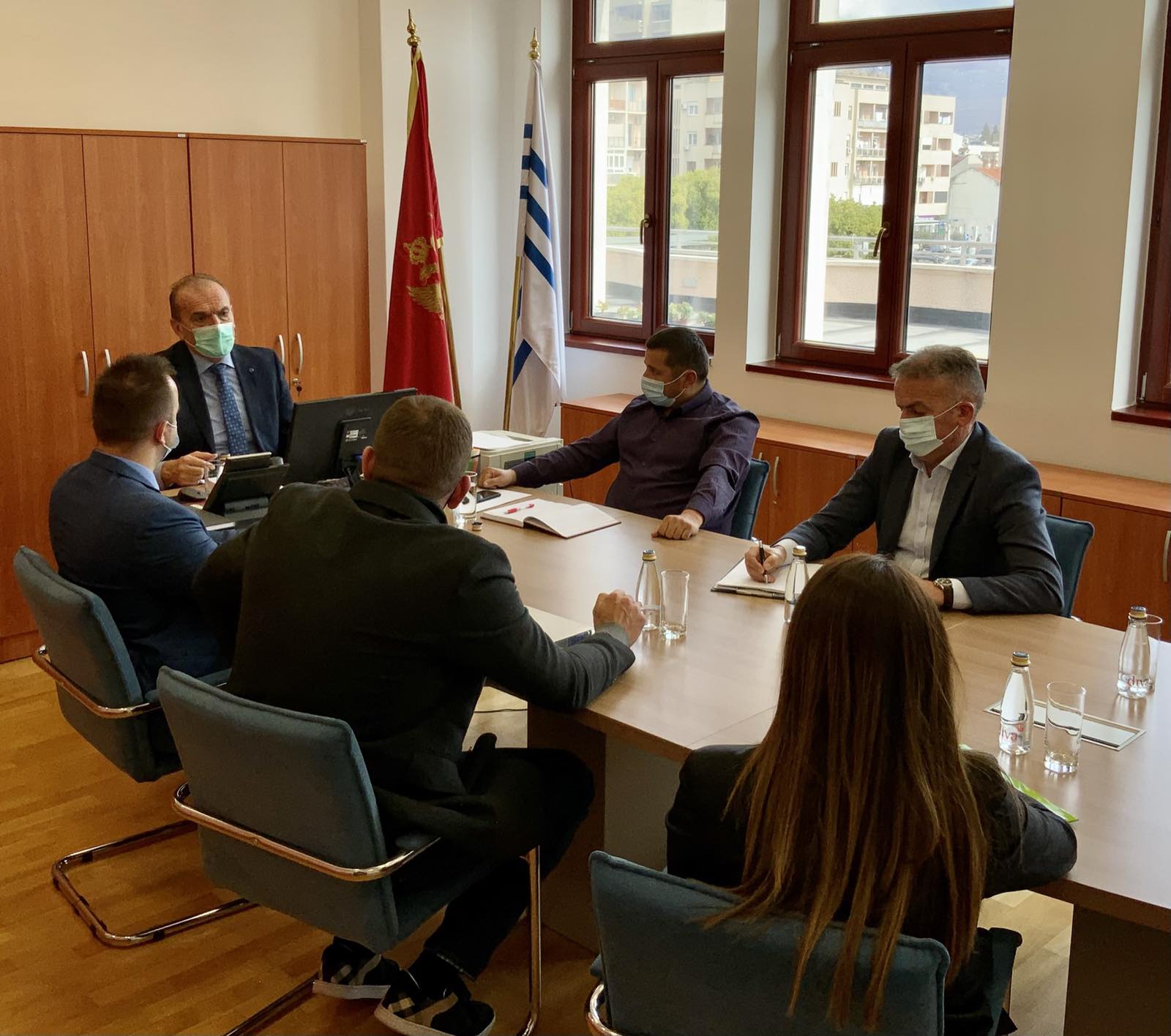 Komisija za zaštitu i unapređenje zdravlja građana i Operativni tim za zaštitu i spašavanje: Pojačati preventivne aktivnosti u cilju podizanja svijesti o značaju primjene epidemioloških mjera
