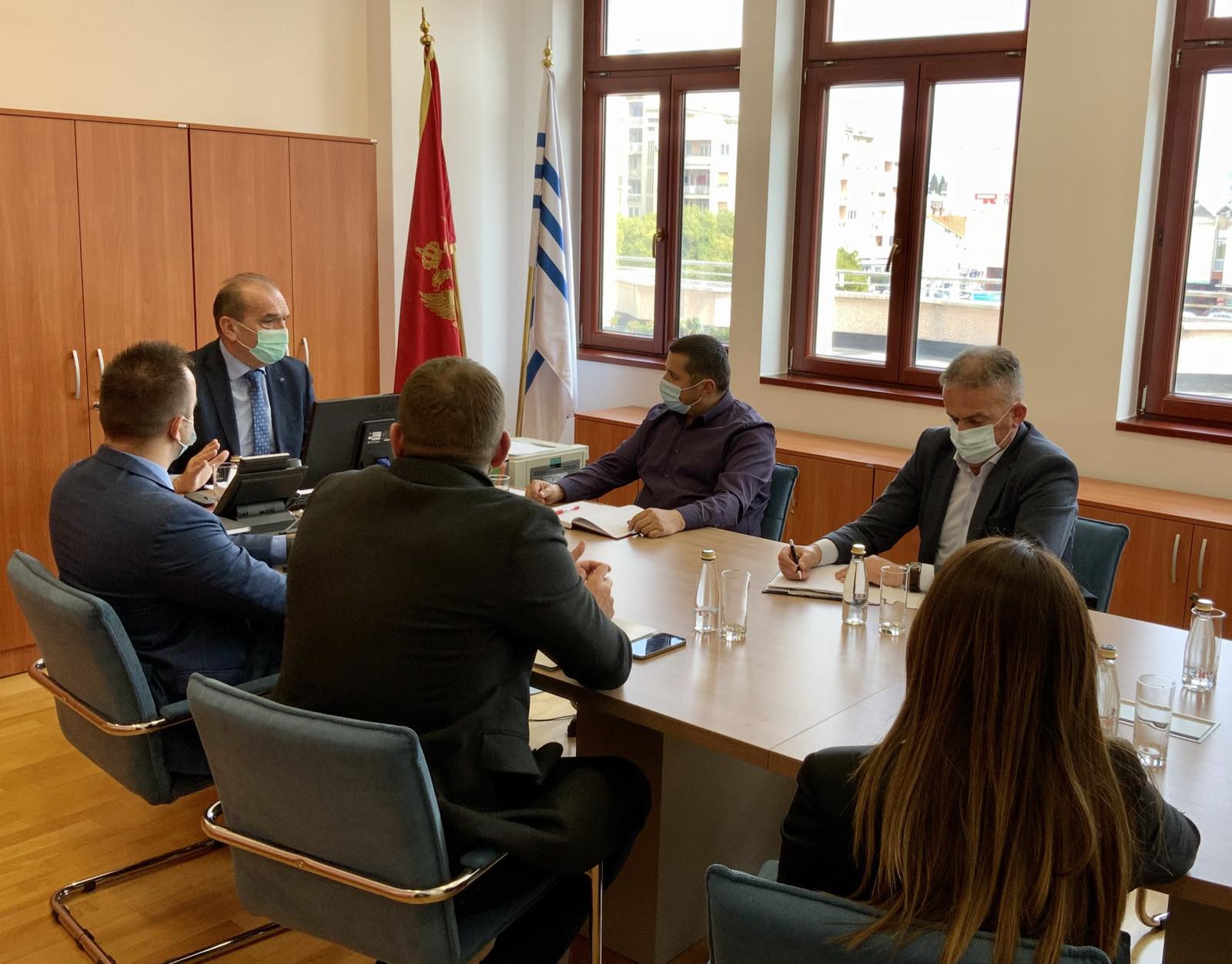 Komisija za zaštitu i unapređenje zdravlja građana i Operativni tim za zaštitu i spašavanje: Pojačati preventivne aktivnosti u cilju podizanja svijesti o značaju primjene epidemioloških mjera