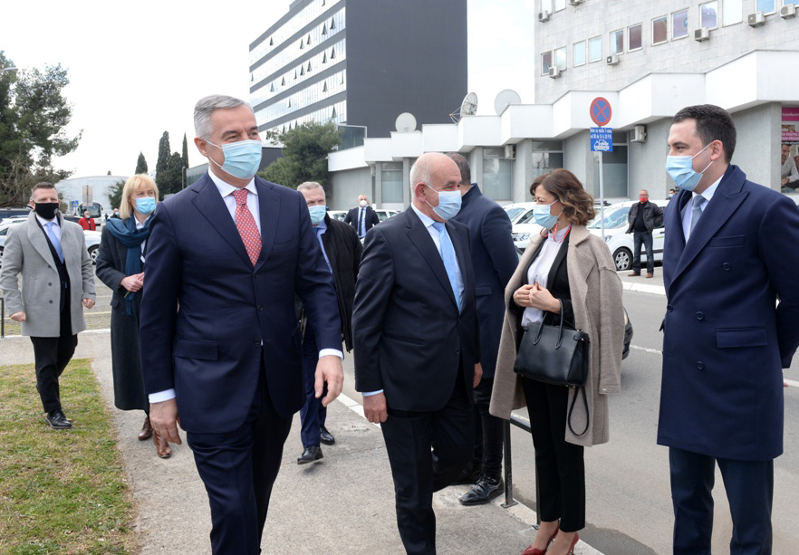 Položen vijenac na spomenik Vasu Brajoviću (Mavrovuniotisu) - Obilježen jubilej 200 godina od Grčkog ustanka i 140 godina diplomatskih odnosa Crne Gore i Grč­ke