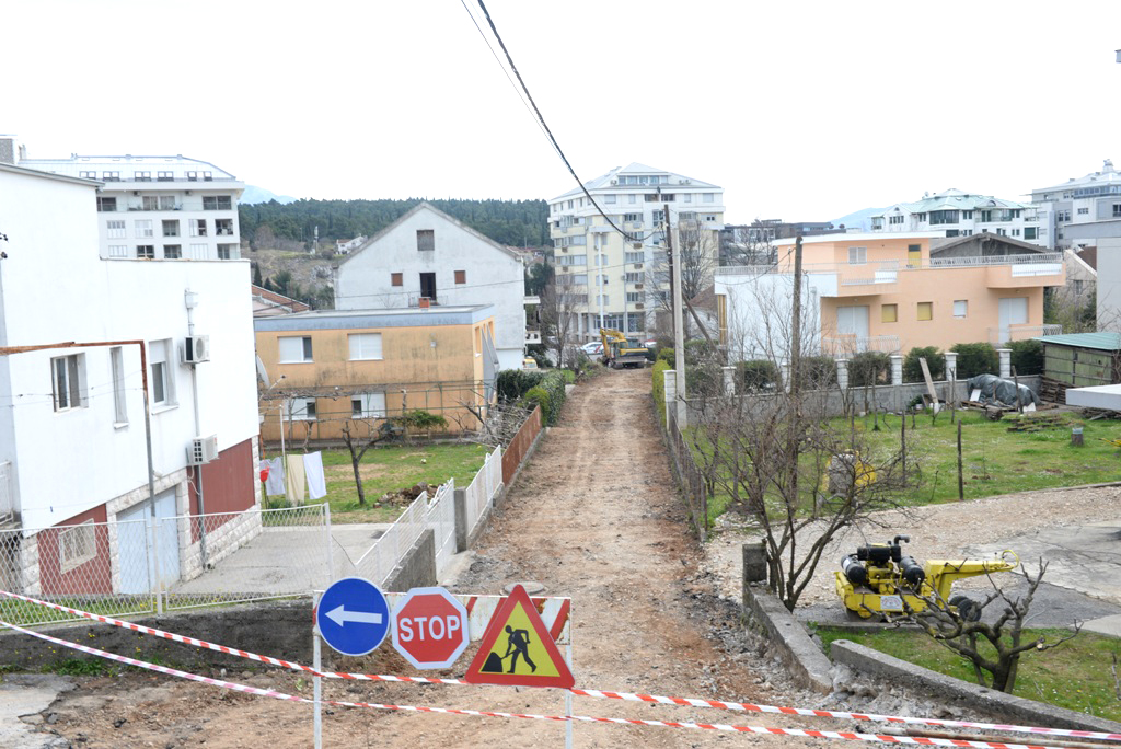 Počela rekonstrukcija Bregalničke ulice u Momišićima