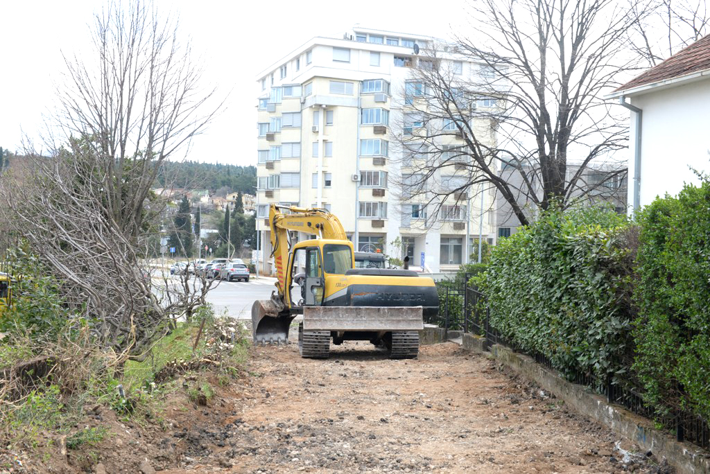 Počela rekonstrukcija Bregalničke ulice u Momišićima