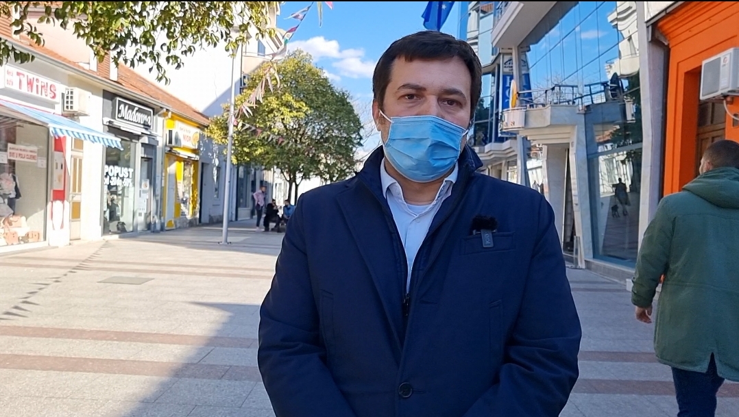 Počelo uređenje fasada u Hercegovačkoj ulici; Aleksić: Glavni grad posvećeno radi na uređenju i oživljavanju centra Podgorice