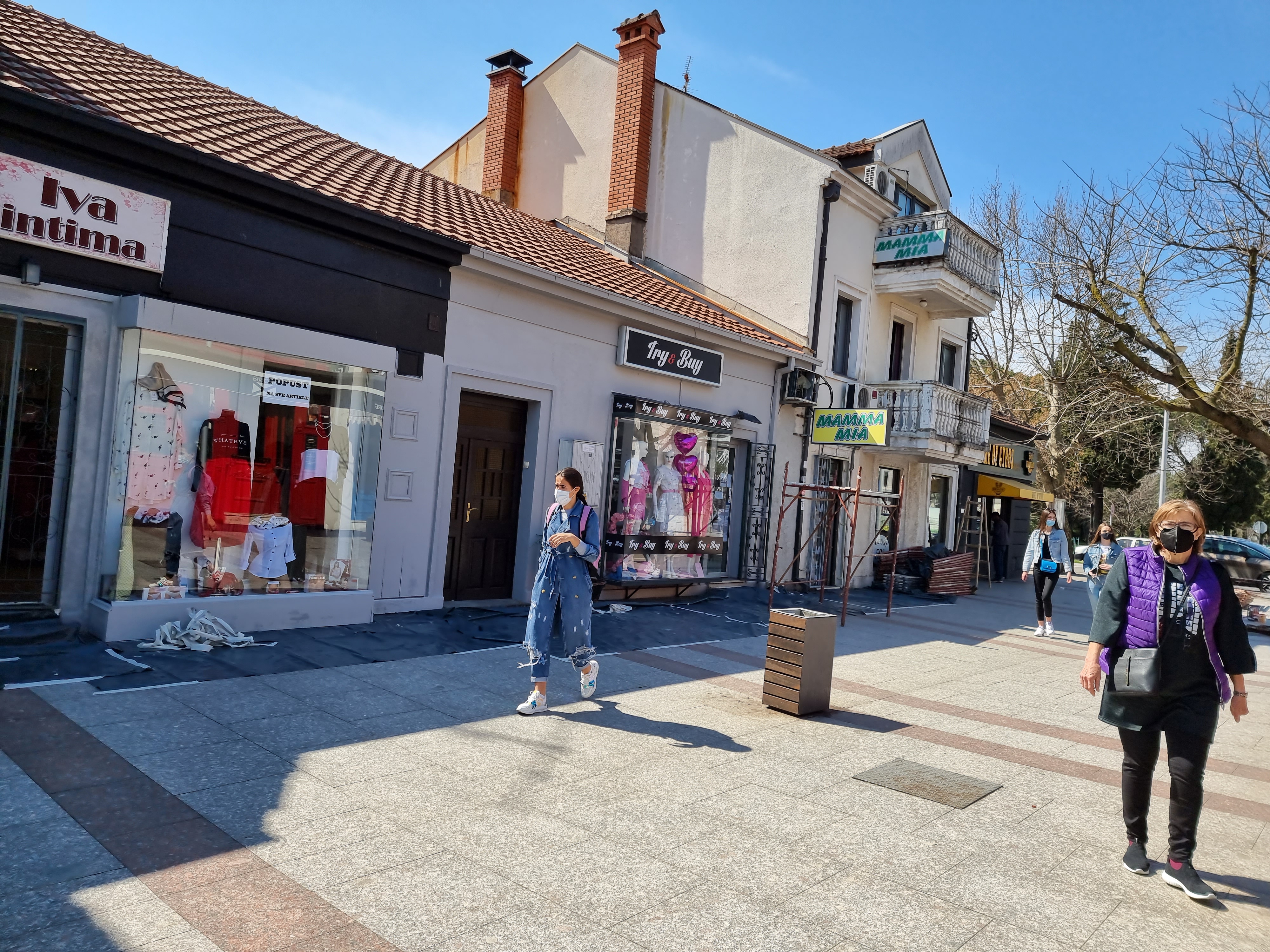 Počelo uređenje fasada u Hercegovačkoj ulici; Aleksić: Glavni grad posvećeno radi na uređenju i oživljavanju centra Podgorice