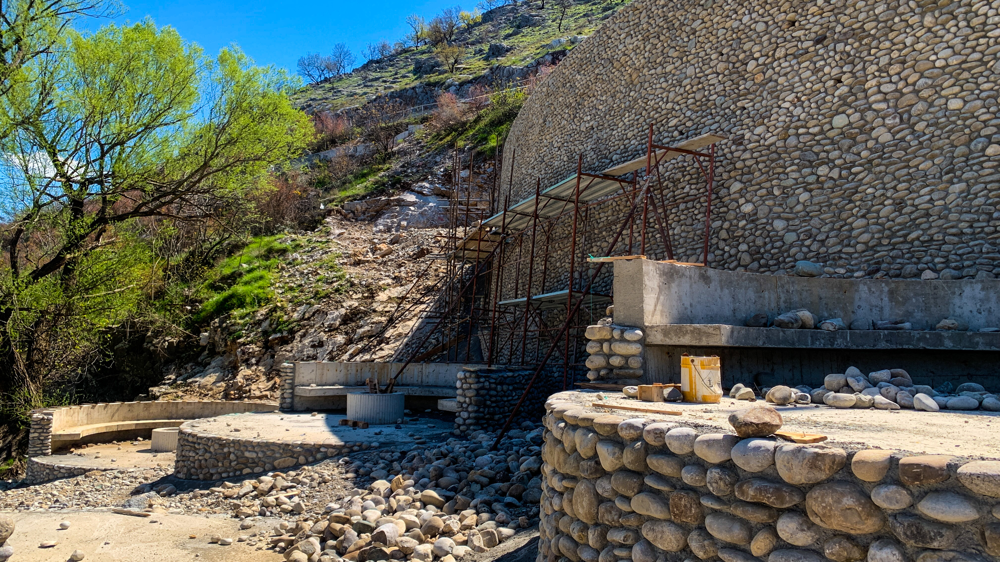 Privode se kraju radovi na izgradnji plaže u Rogamima; Podgorica uskoro dobija jednu od najljepših plaža