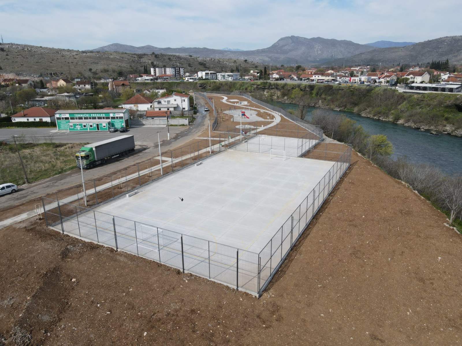 Podgorica dobila još jednu sportsko-rekreativnu zonu; Novi sadržaji za sve generacije mještana Dahne i Dajbaba