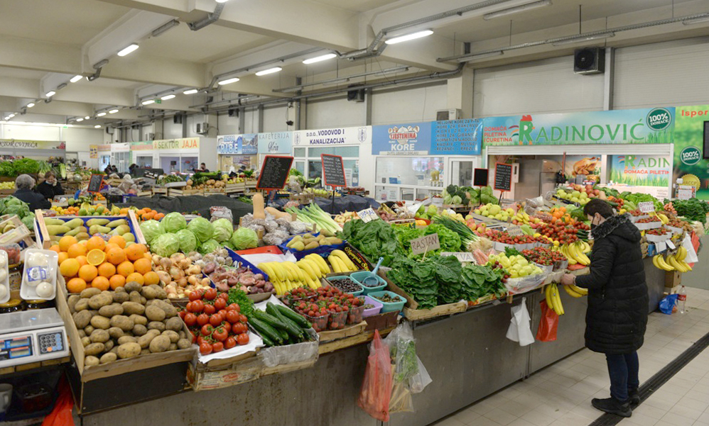 Uskoro javni poziv za zakup slobodnih tezgi i poslovnih prostora u tržnim centrima Pobrežje, Bazar i Forum
