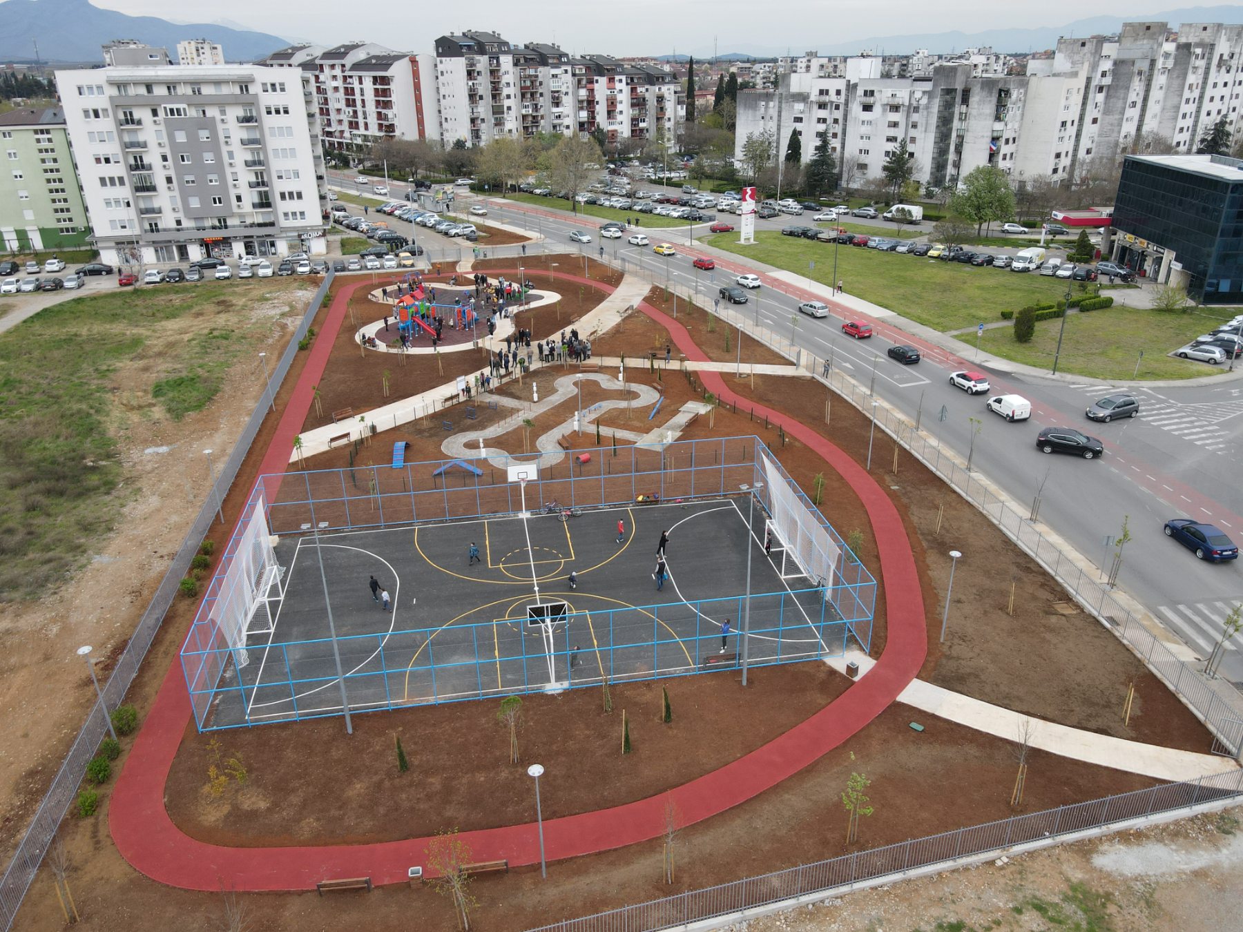 Podgorica dobila još jedan park; Na Zabjelu savremeno opremljen multifunkcionalni prostor na 5.000 m2