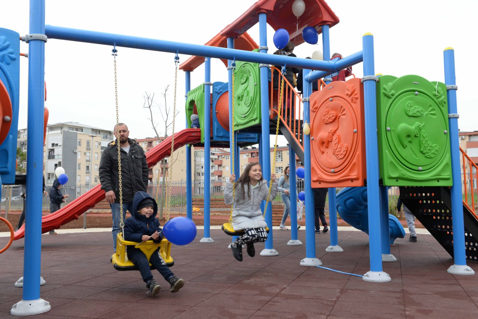 Podgorica dobila još jedan park; Na Zabjelu savremeno opremljen multifunkcionalni prostor na 5.000 m2