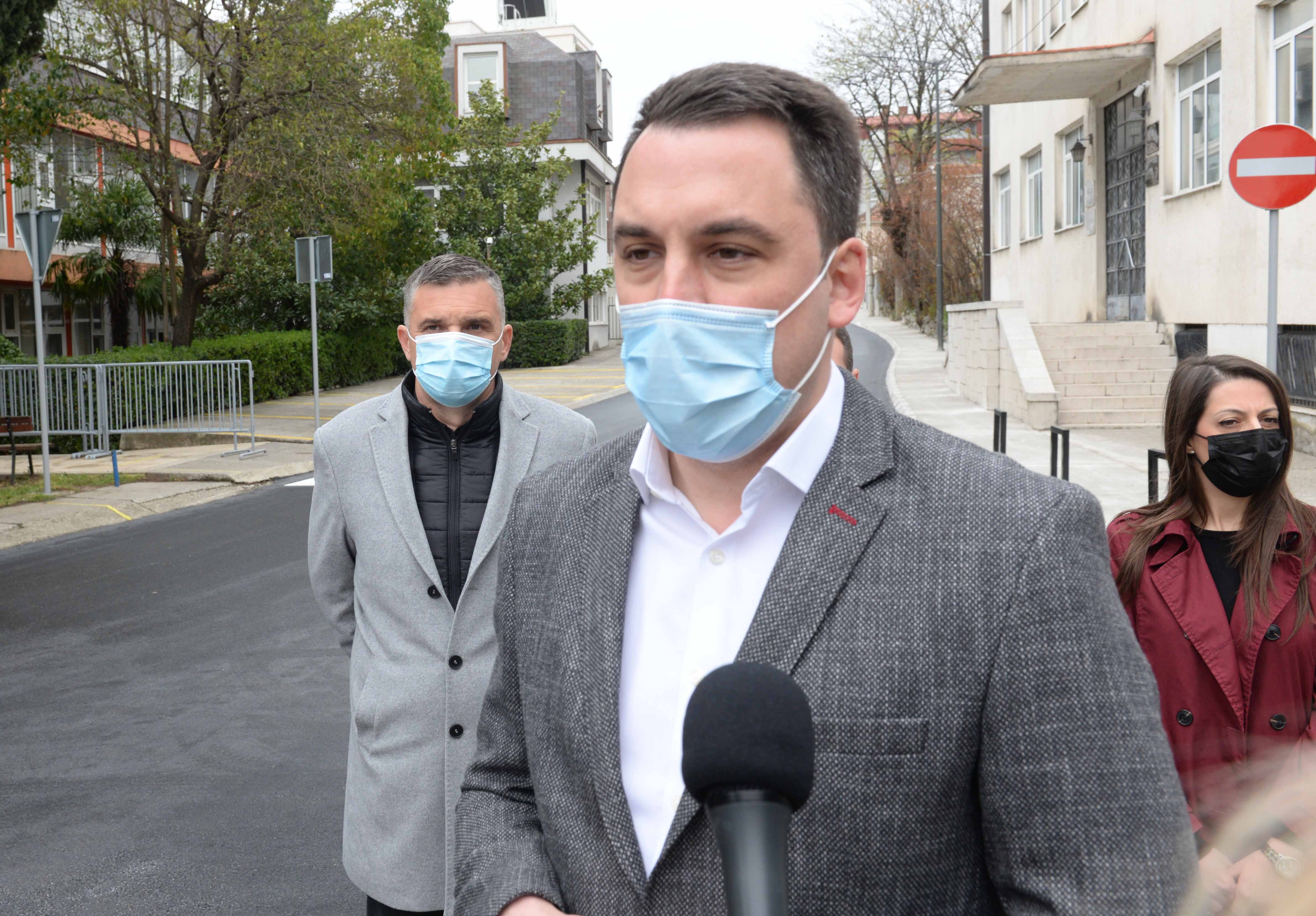 Rekonstruisan drugi dio Ulice Vuka Karadžića; Još jedna ulica u centru Podgorice u novom ruhu