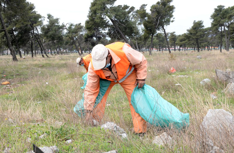 Glavni grad obilježio Dan planete Zemlje; Velika akcija čišćenja, nove sadnice u parku na Koniku