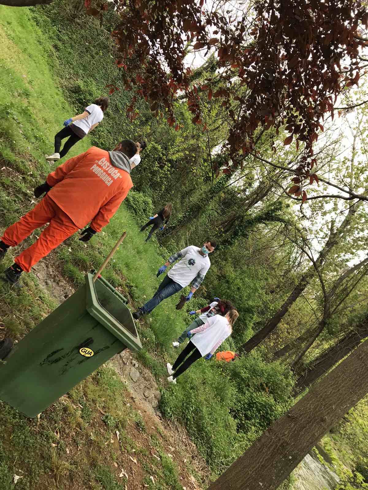 Glavni grad obilježio Dan planete Zemlje; Velika akcija čišćenja, nove sadnice u parku na Koniku