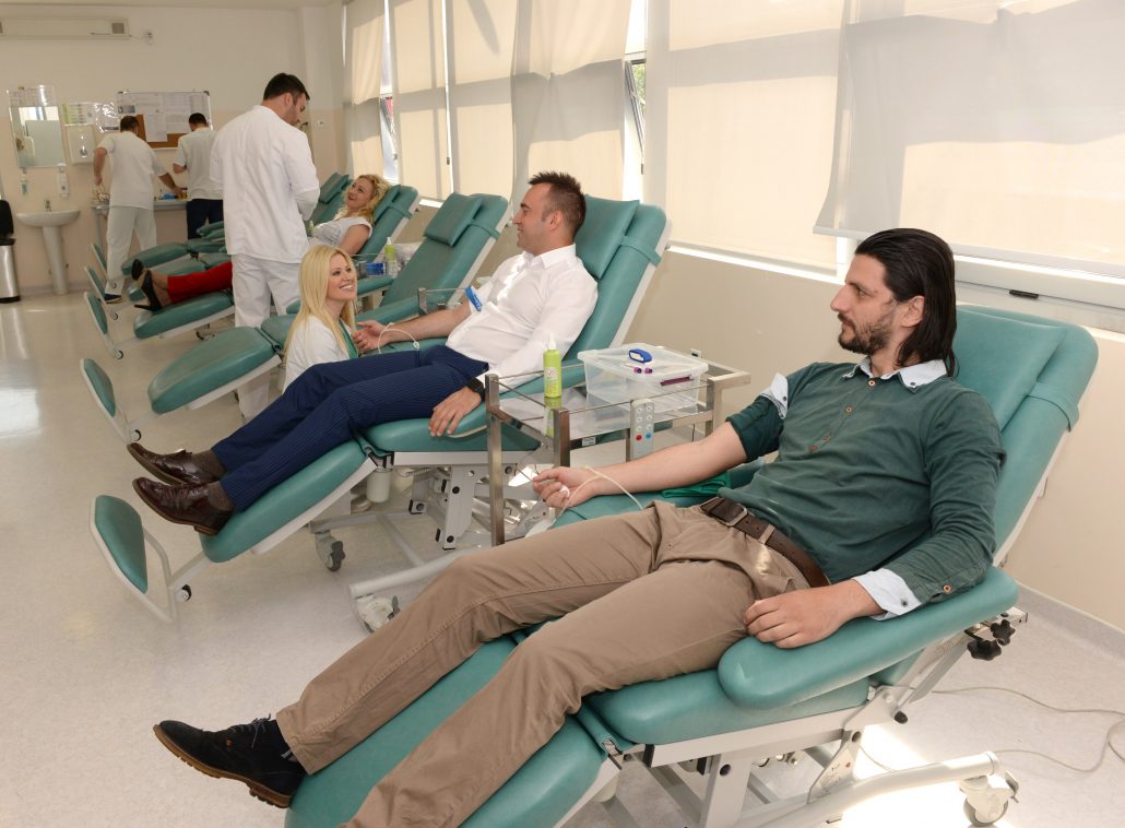 Više od 50 zaposlenih u Glavnom gradu pridružilo se akciji dobrovoljnog davanja krvi