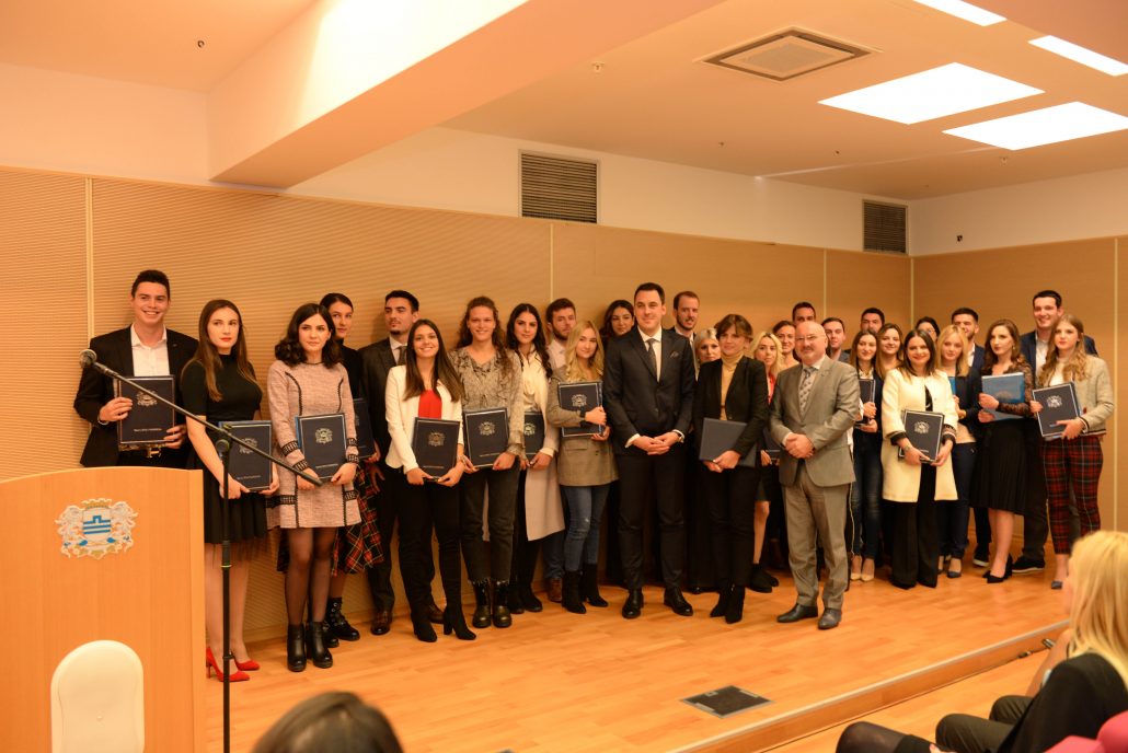 Dodijeljene nagrade najboljim studentima Podgorice za 2018. godinu