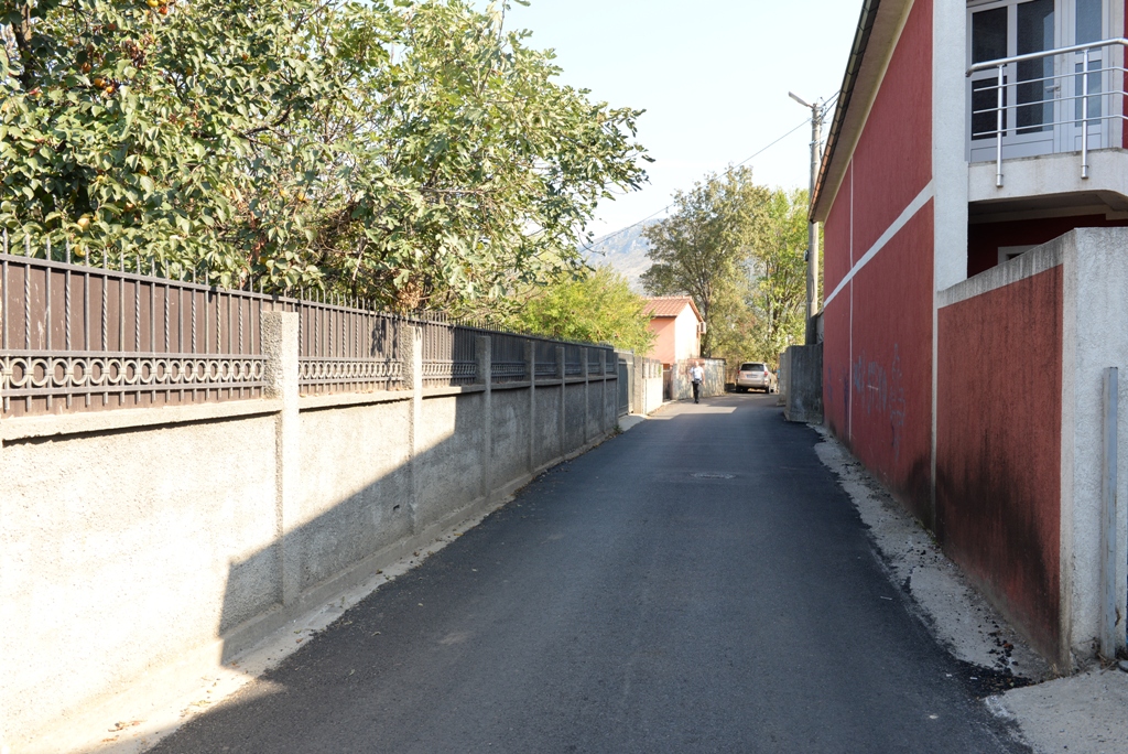 Put i kanalizacija za preko 200 domaćinstava na području MZ Zlatica, preko 50 novih stubova javne rasvjete