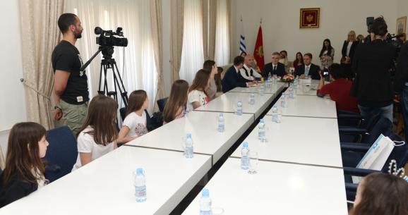 Gradonačelnik Podgorice i ambasador Kraljevine Belgije ugostili učesnike takmičenja “Crna Gora u ritmu Evrope”