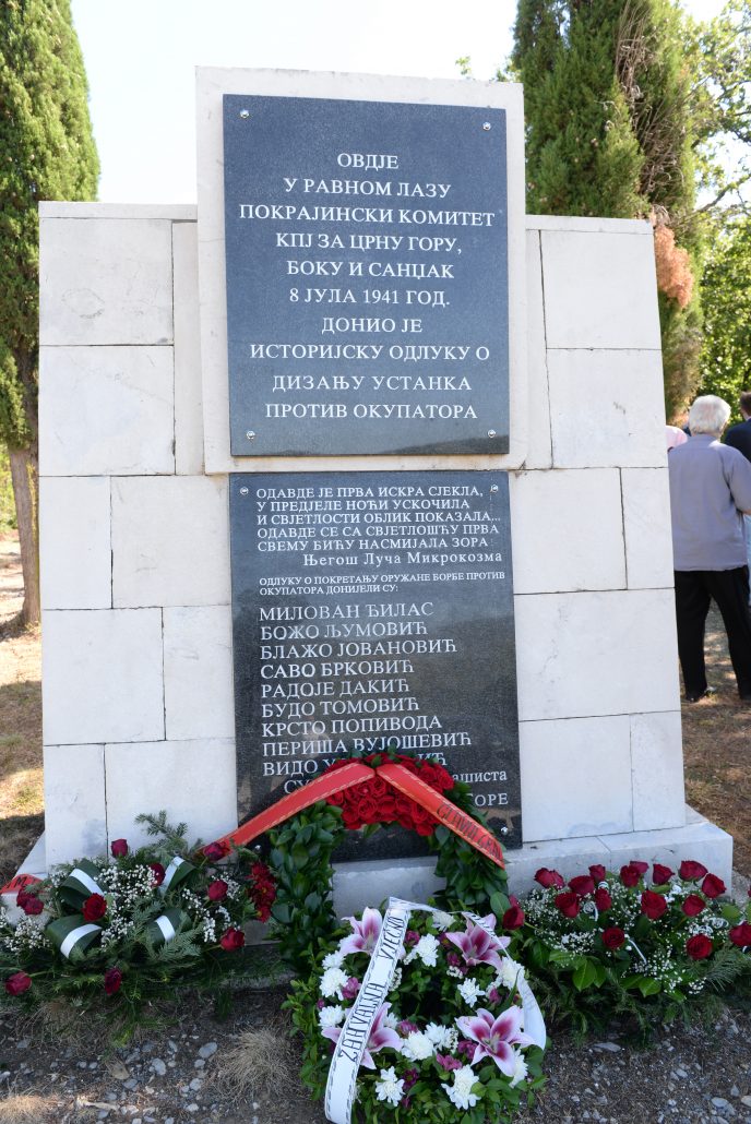 Gradonačelnik Vuković sa predstavnicima boraca i antifašista Pipera obišao obnovljeni spomenik na Ravnom lazu