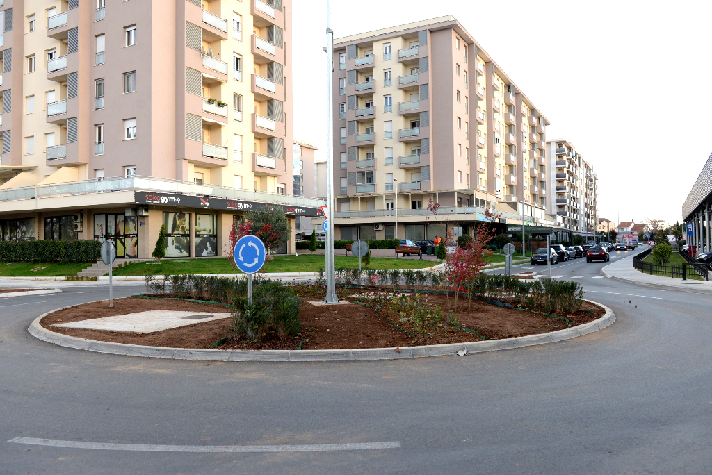 PEJZAŽNO UREĐENJE KRUŽNOG TOKA U ULICI VOJVODE MAŠA ĐUROVIĆA