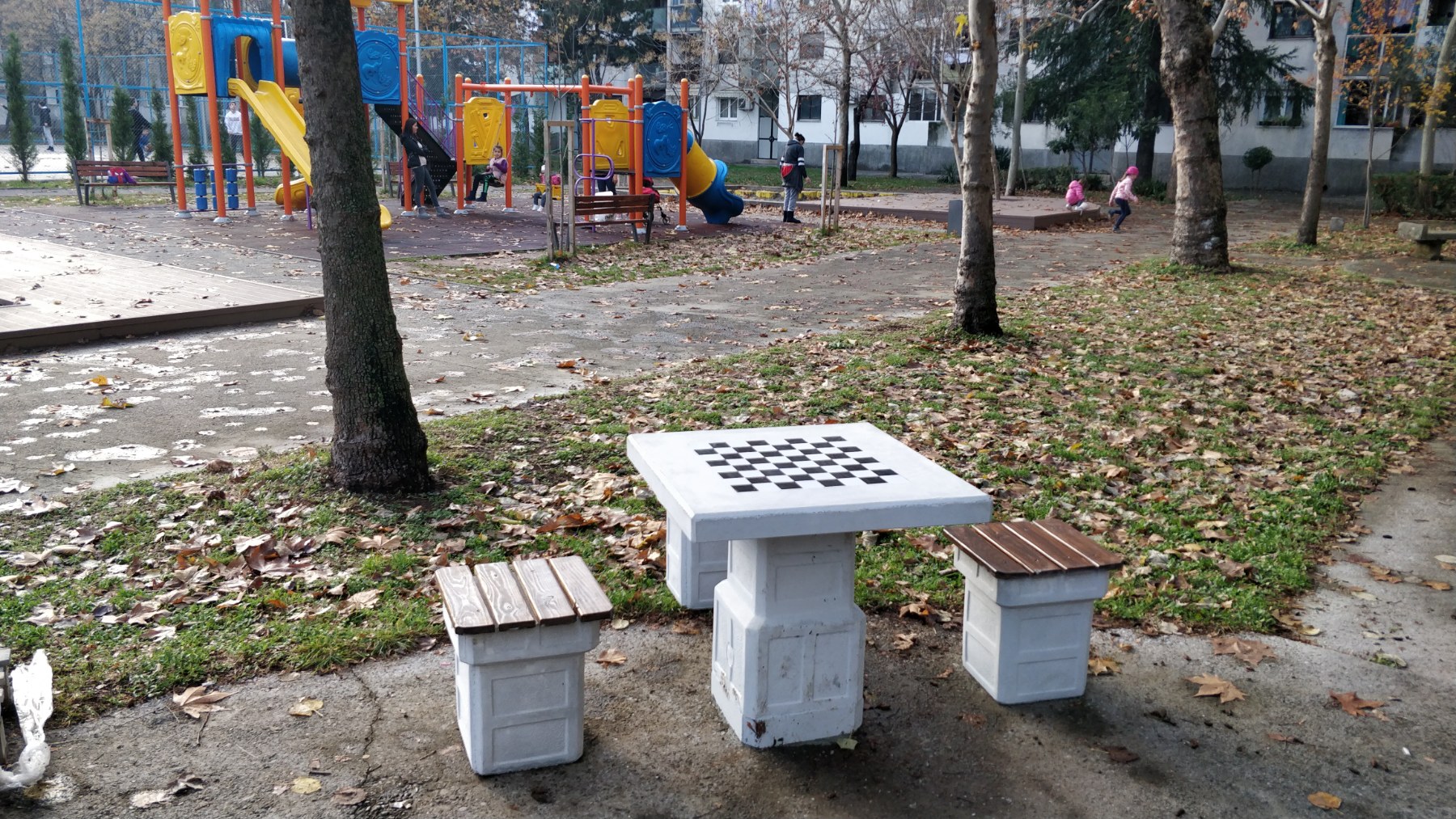Chess tables have been established in eight locations of Podgorica