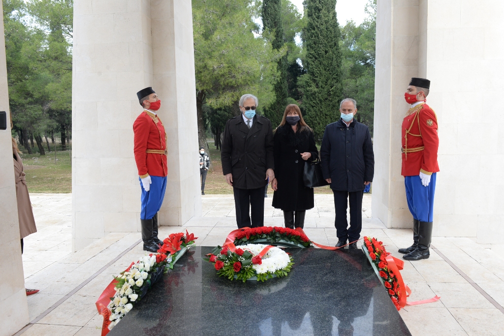 Capital delegation lays wreaths on monuments to Partisan fighter and Josip Broz Tito