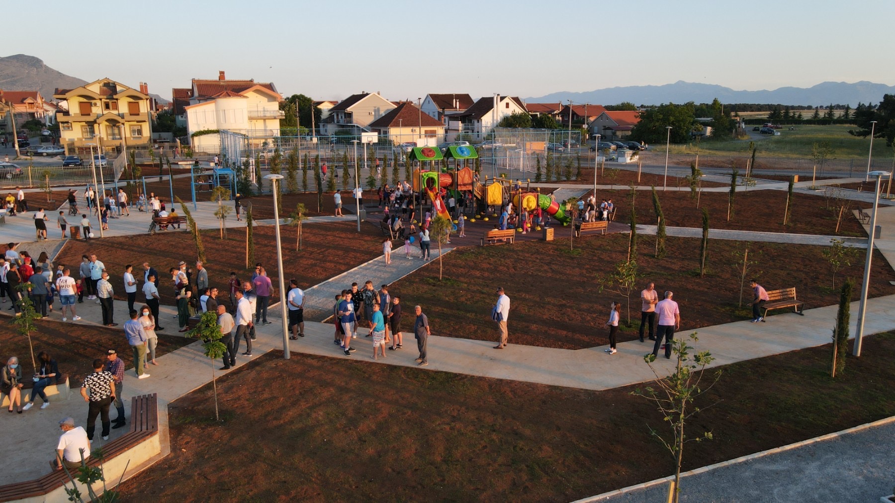 OTVOREN NOVI PARK NA KONIKU: PODGORICA DOBILA ČETVRTI NOVI PARK U OVOJ GODINI