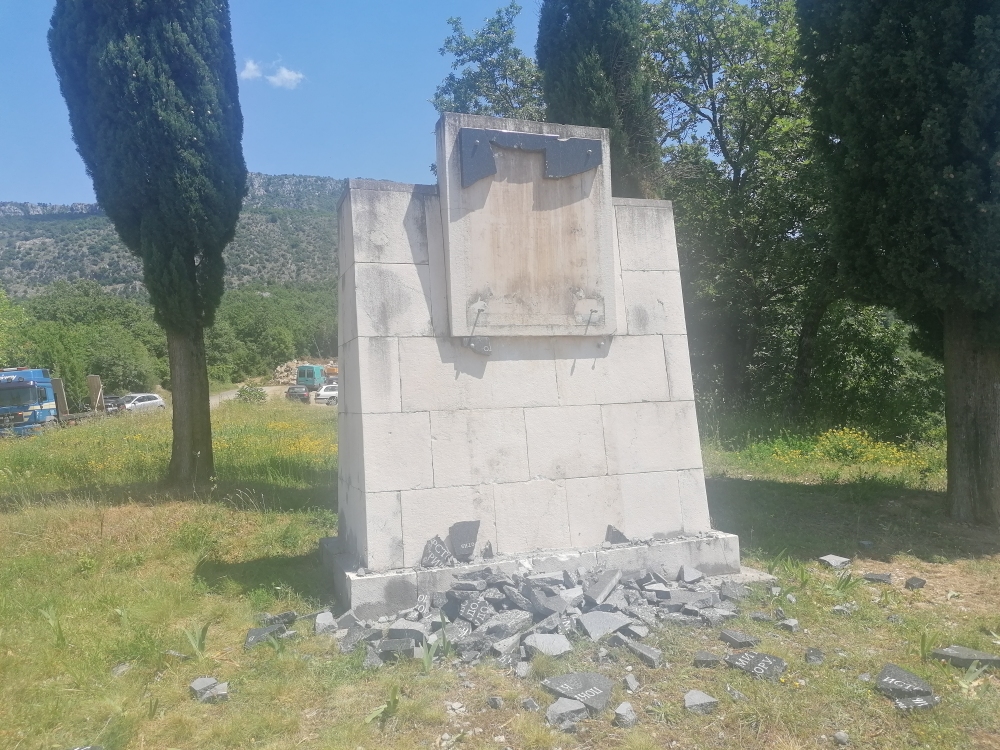 Vuković na Ravnom lazu: Plamen slobode koji je zapaljen u julu 1941. nikada se neće ugasiti,  Crna Gora će  biti vječna!