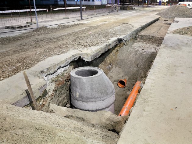 Počela izgradnja fekalne kanalizacije za 30 domaćinstava u Ulici Miladina Popovića- bočni kraci