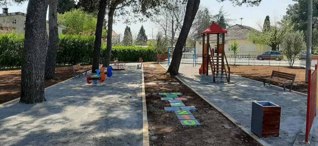Završena izgradnja dječijeg igrališta u Maslinama